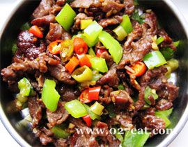 三椒炒牛肉的做法 三椒炒牛肉的做法